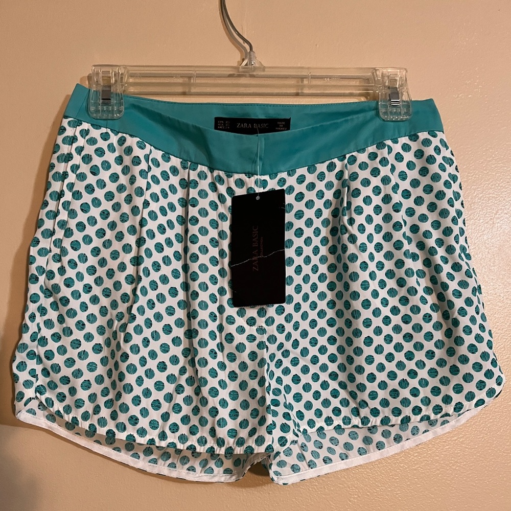 Zara Basic - White with teal polka dots/trim summer shorts